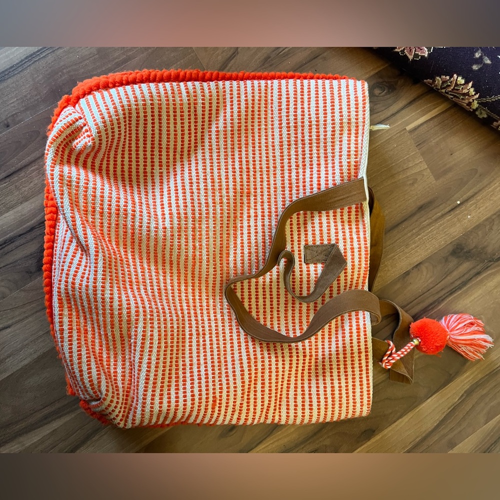 Orange Bali-Themed Printed Pom-Pom Beach Bag - Picture 3 of 8